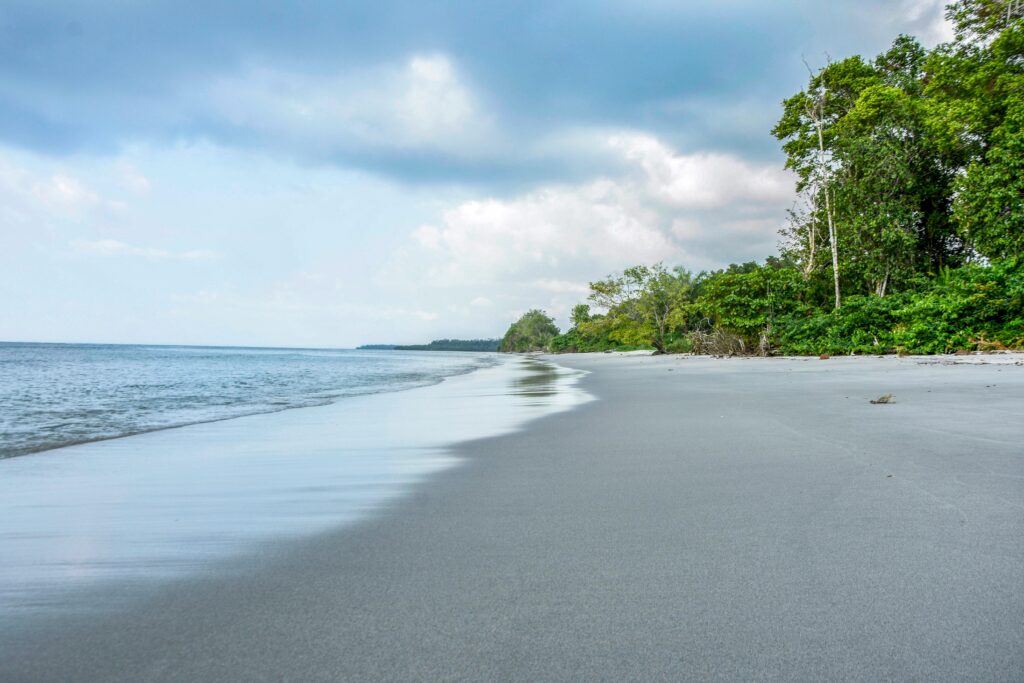 Travel Business Assistance | Gabon | Beautiful Empty Beach